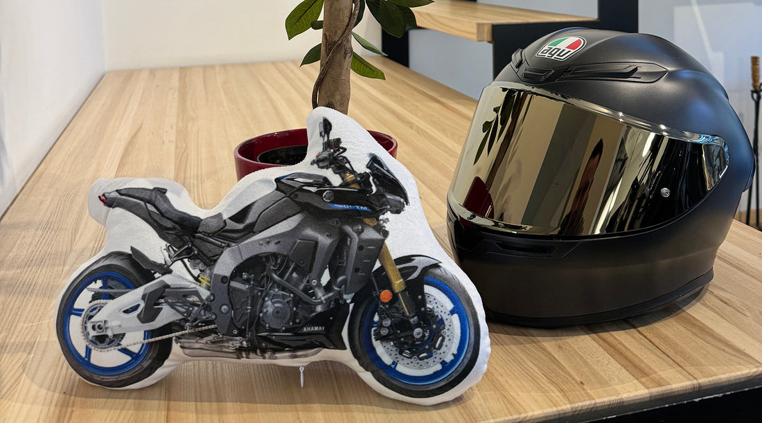 9 Gift Ideas for Every Motorcycle Rider